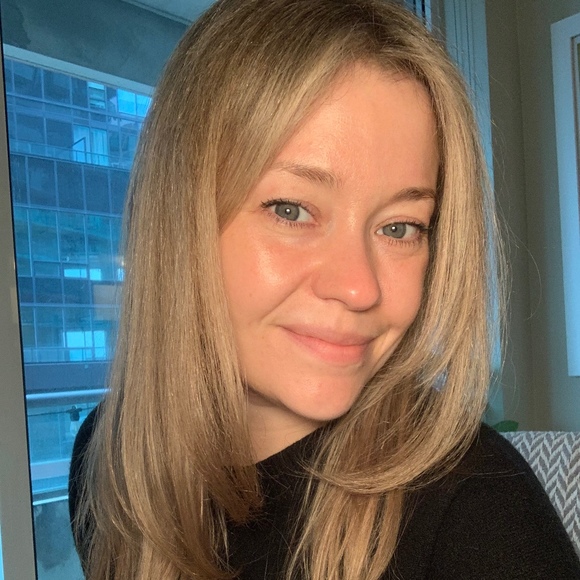 Meet your Posher, Olivia - Picture 1 of 1